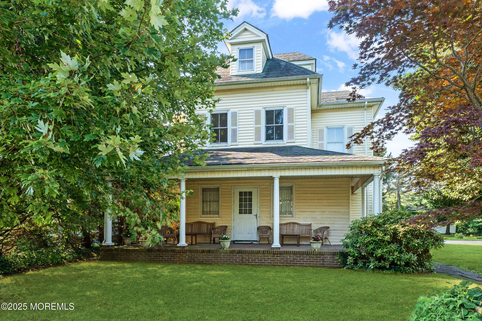 Property Photo:  105 Saint Clair Avenue  NJ 07762 