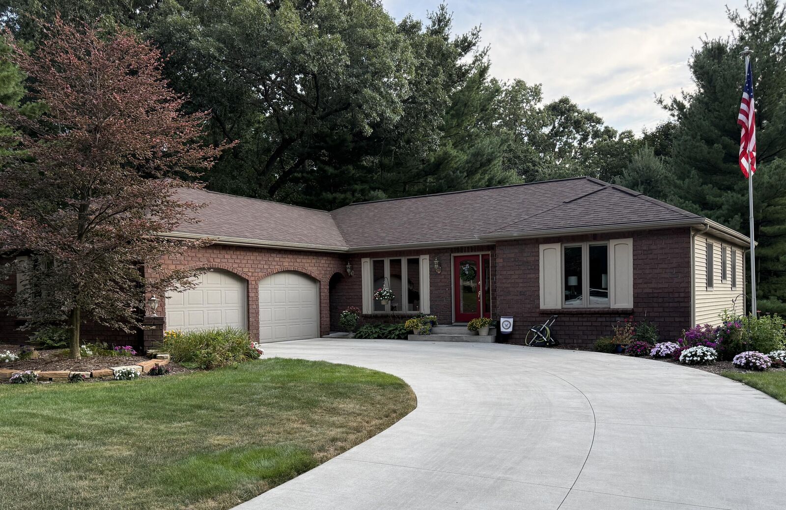 Property Photo: 2401 Elderwood Drive NW MI 49544