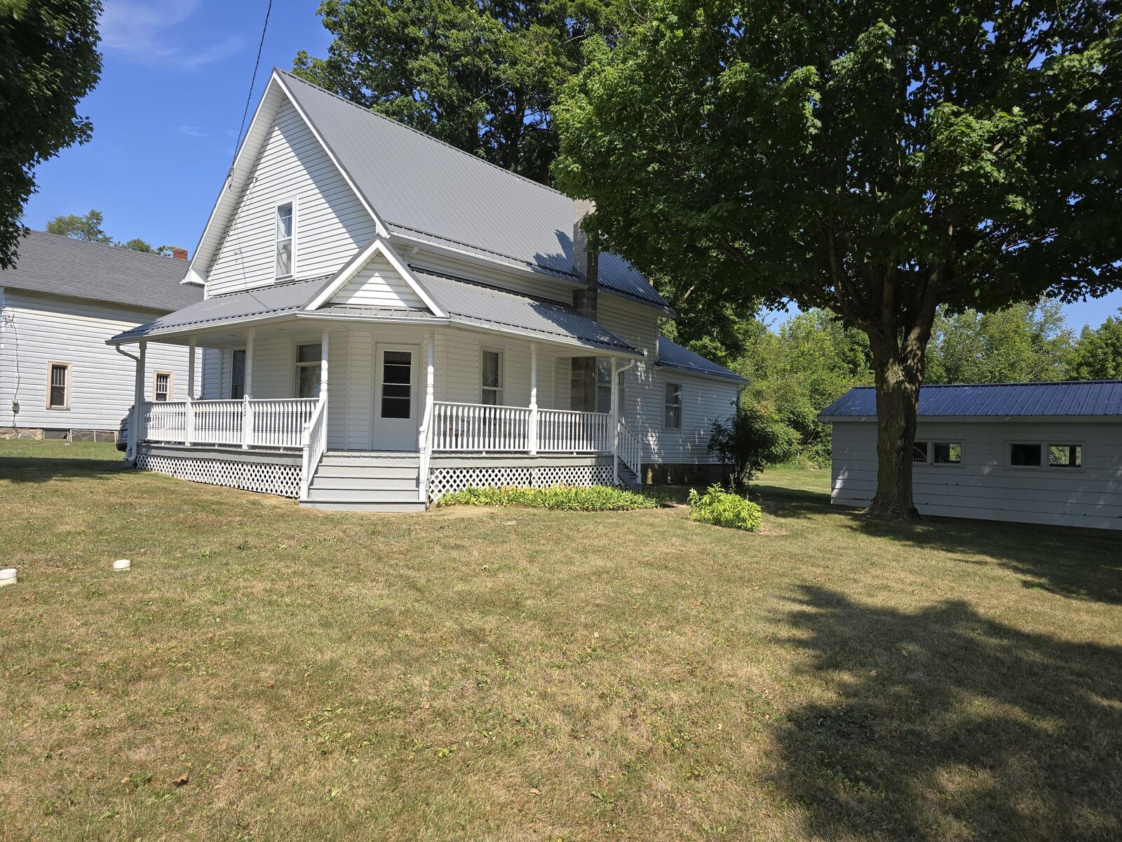 Property Photo: 202 W Bell Street MI 49232