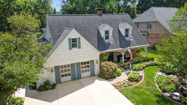Property Photo: 17 Sunset Road IL 61701