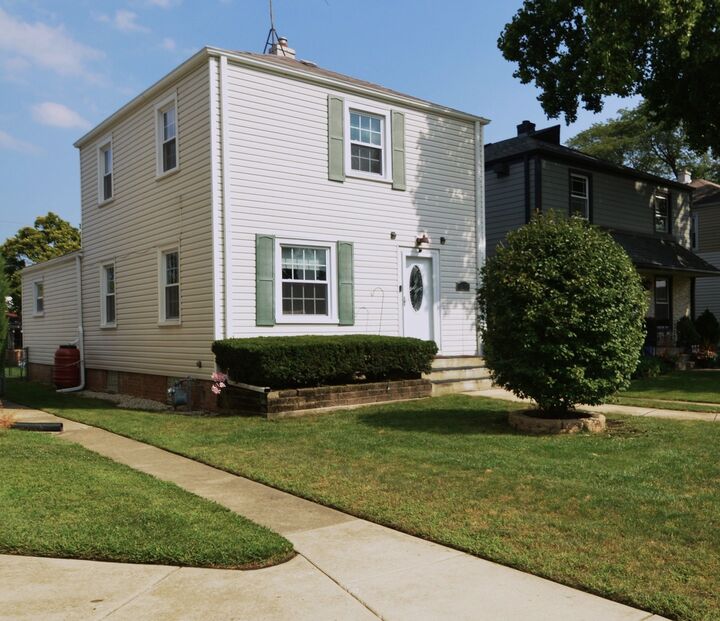 3933 Clinton Avenue  Stickney IL 60402 photo
