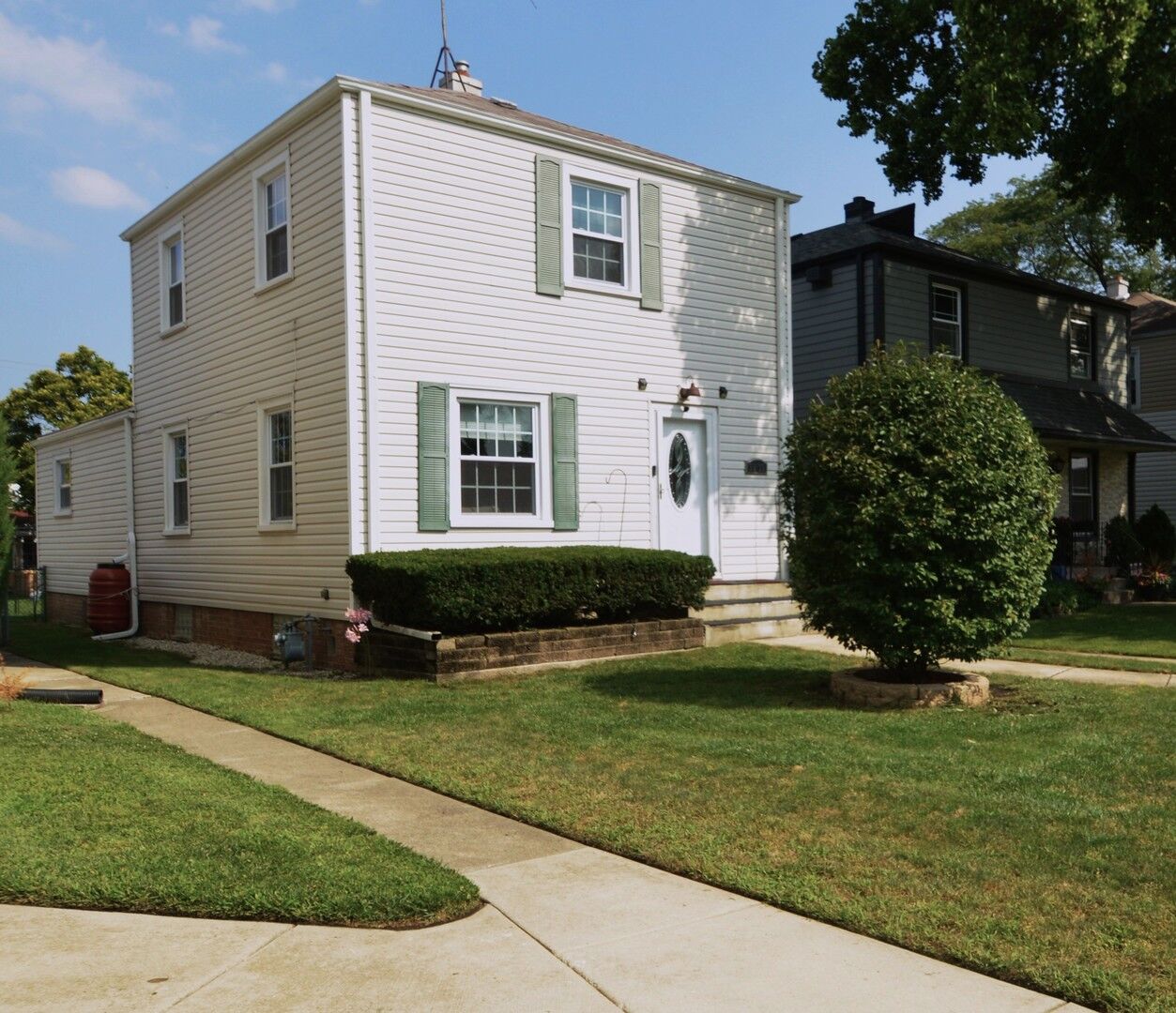 Property Photo:  3933 Clinton Avenue  IL 60402 