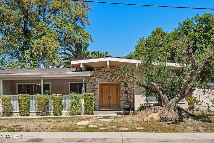 Property Photo:  5708 Wilhelmina Avenue  CA 91367