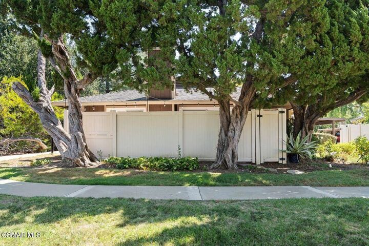 Property Photo:  28551 Conejo View Drive  CA 91301 