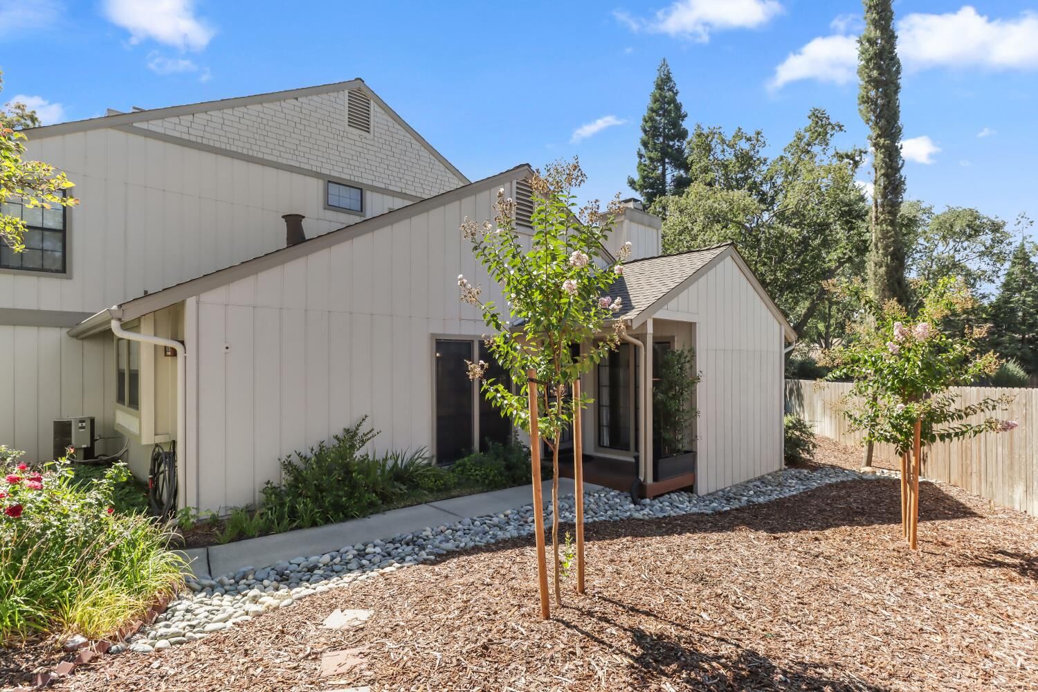 Property Photo: 3928 Park Circle Lane C CA 95608