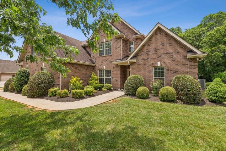Property Photo:  2805 Wynthrope Hall Dr  TN 37129 