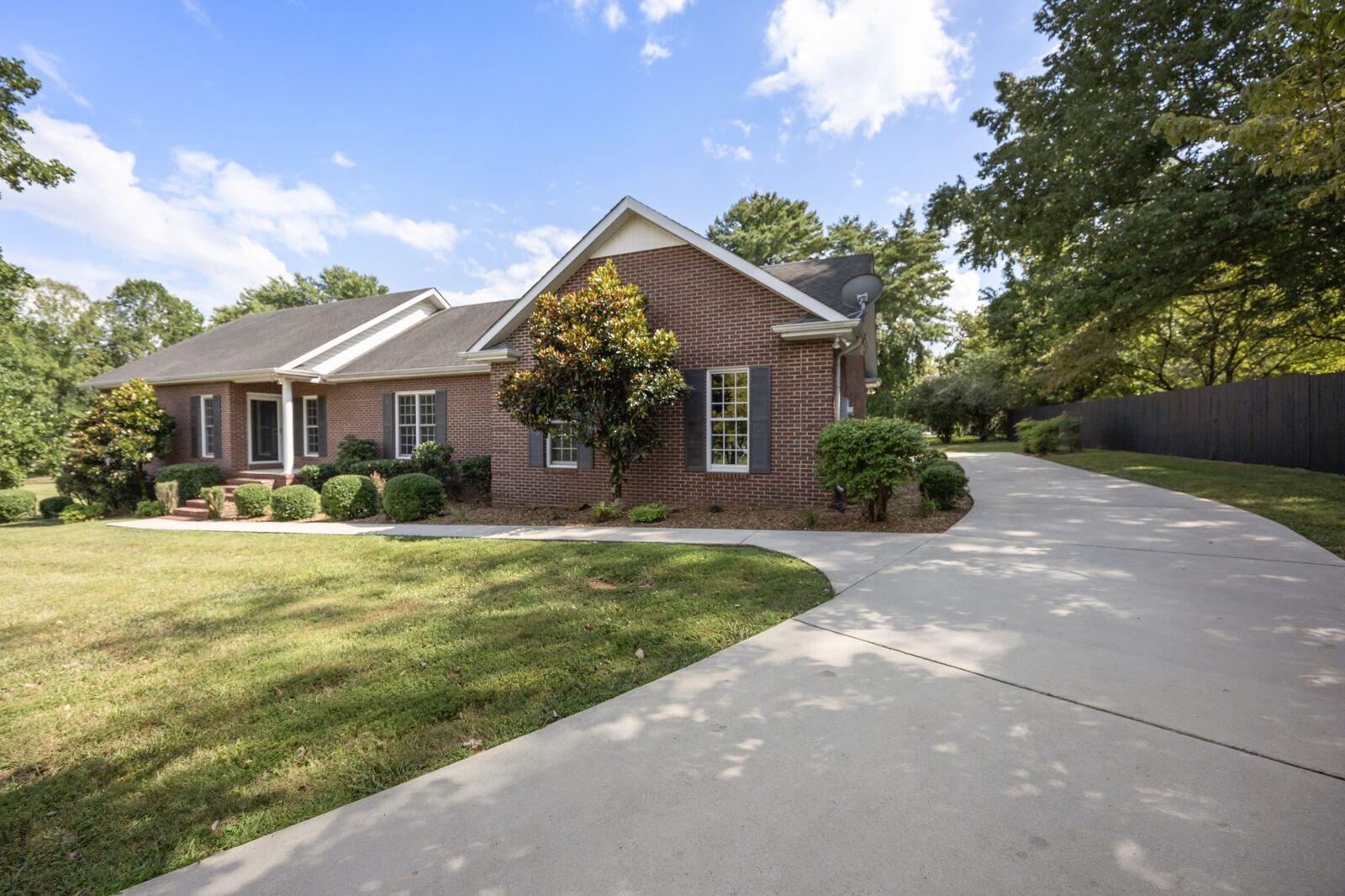 Property Photo:  318 Tulip Tree Trl  TN 37330 