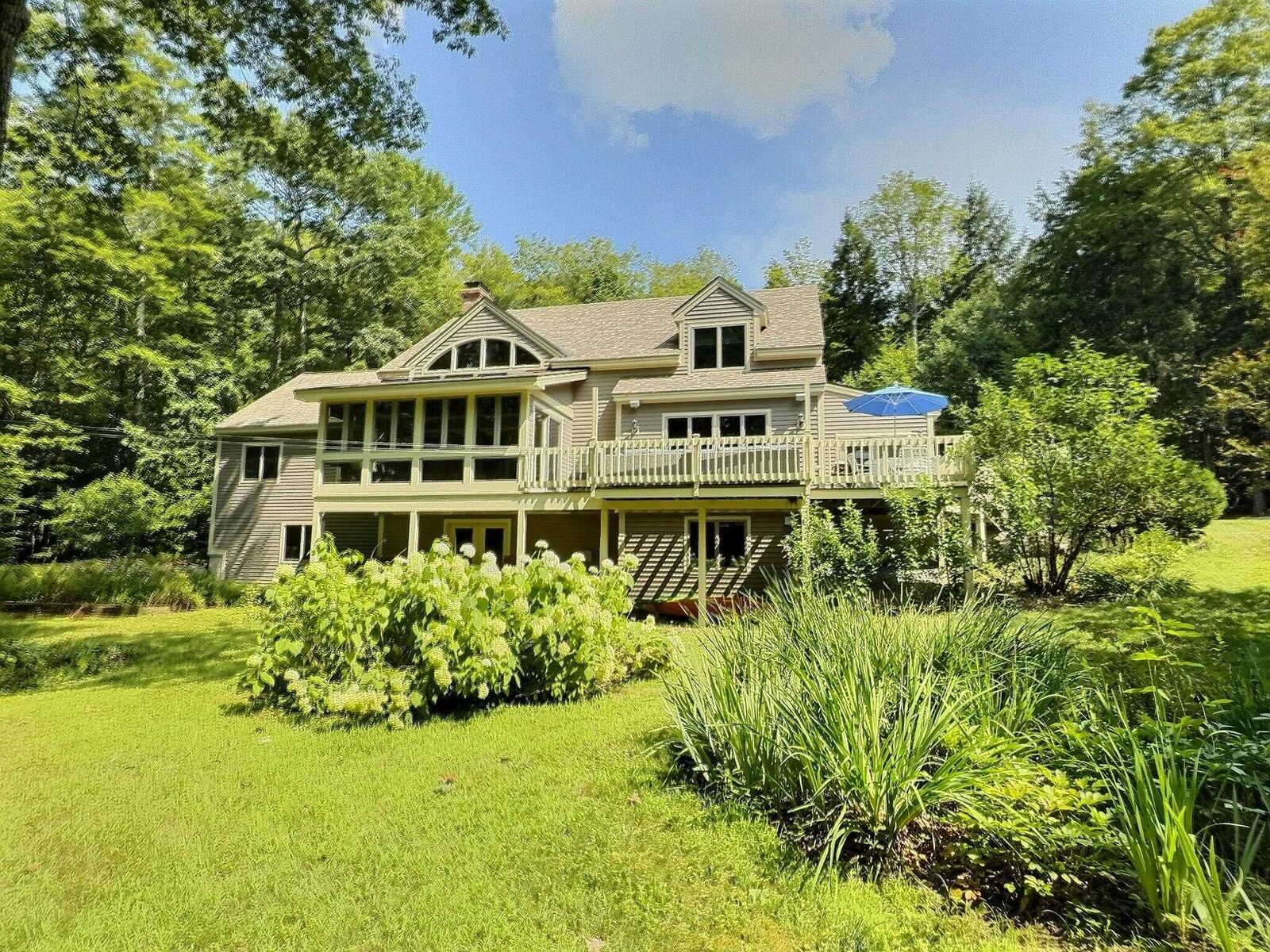 Property Photo:  43 Turkey Hill Run  NH 03257 