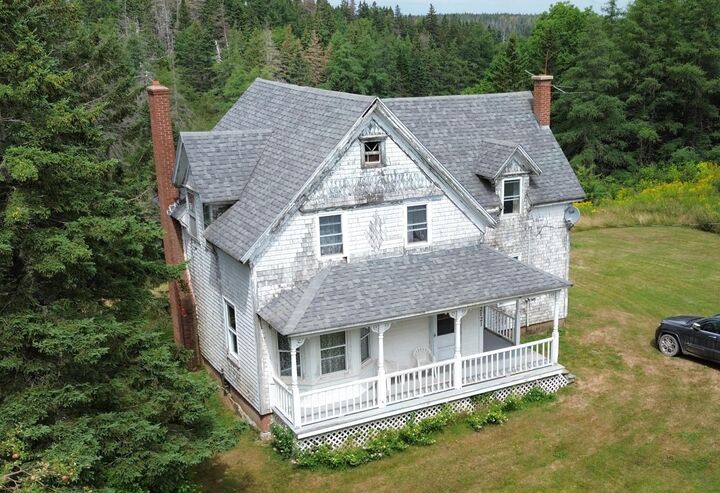 2121 Loch Lomond Road — photo 1