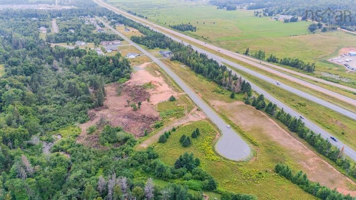 Property Photo:  44 Runway Court  NS B2N 6L3 