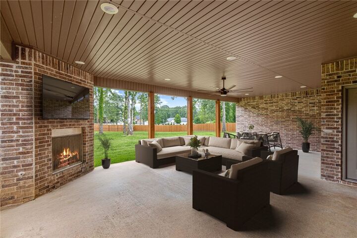 Property Photo: 12437 Wildwood Drive AR 72756