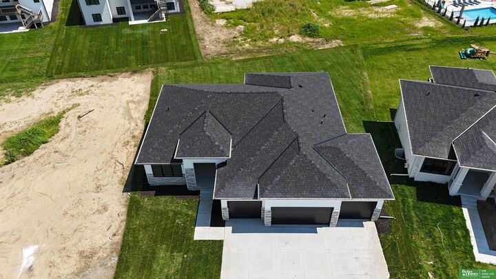 Property Photo:  5509 N 212th Avenue  NE 68022 