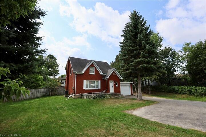 Property Photo: 429 Erb Street W ON N2T 1A1