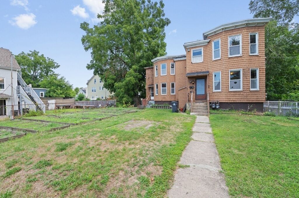 Property Photo:  23 Lewis St  MA 01830 