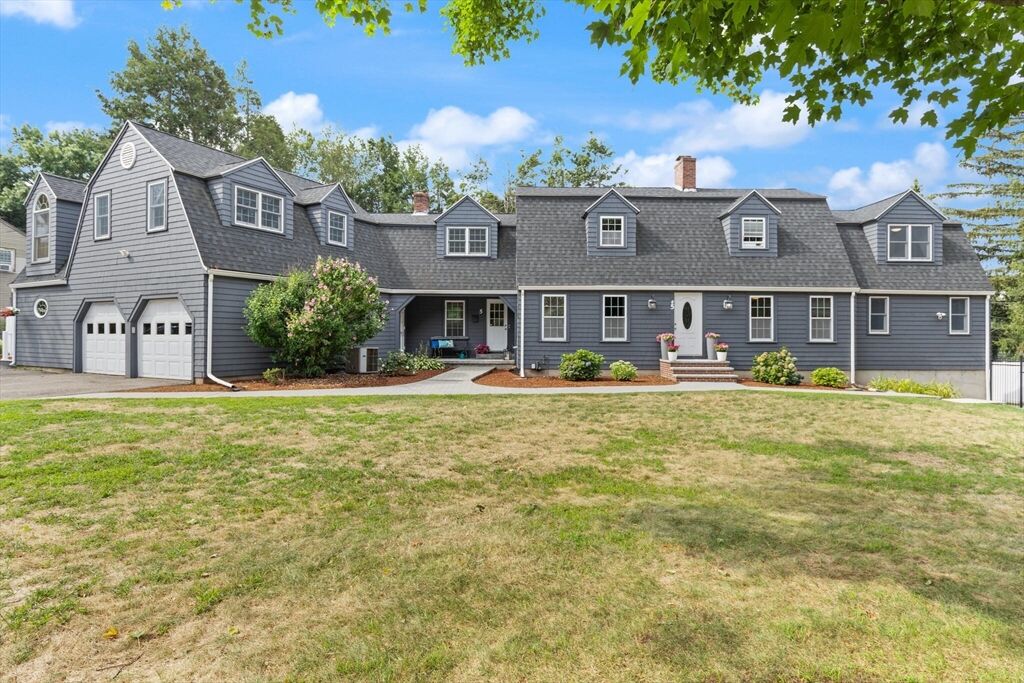 Property Photo:  5 James Road  MA 01867 