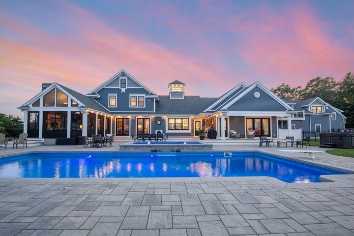 Property Photo: 17 Chestnut Lane MA 01460