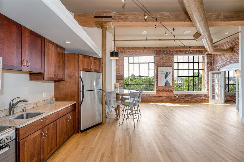 Property Photo:  491 Dutton St 409  MA 01854 