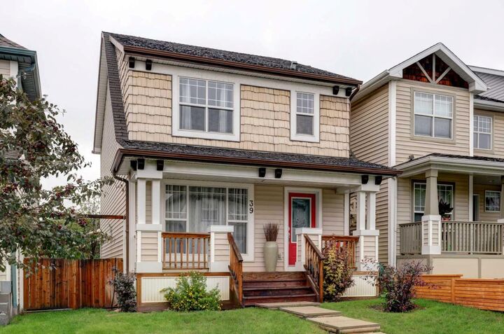 Property Photo:  39 Tuscany Springs Place NW  AB T3L 2V1 