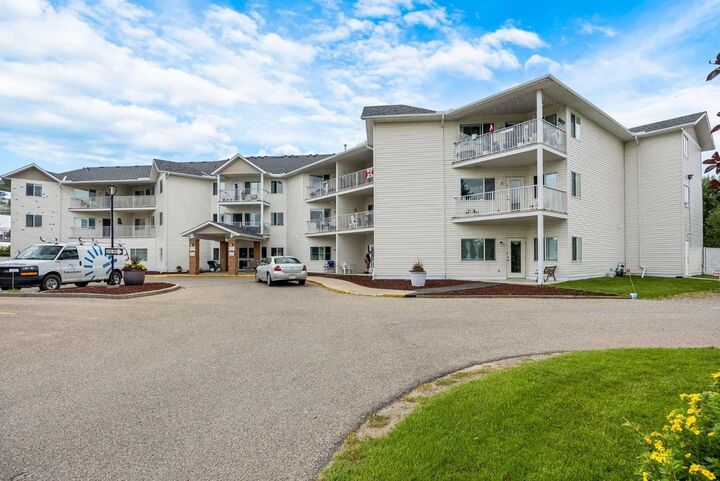 Property Photo:  3 Parklane Way 307  AB T1P 1N6 