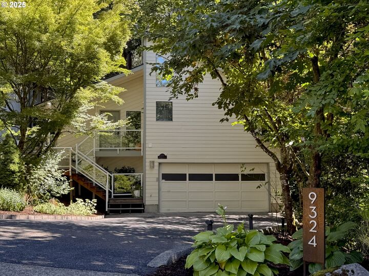 Property Photo:  9324 SW 55th Ave  OR 97219 
