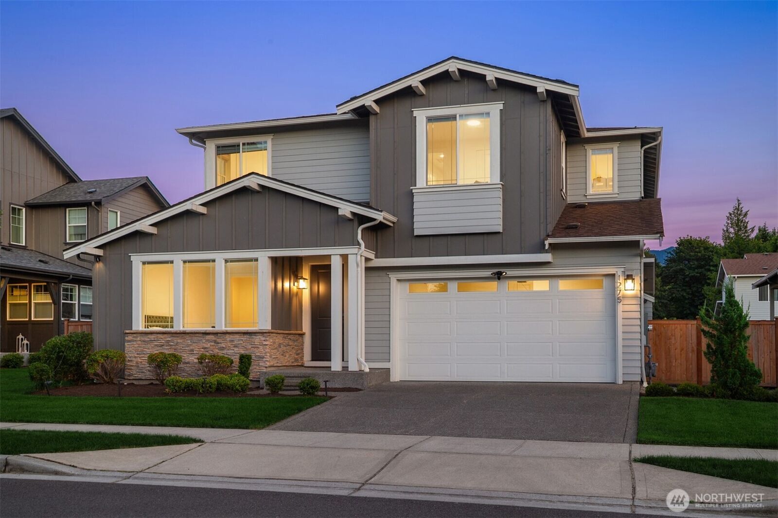 Property Photo:  1275 SE 18th Street  WA 98045 