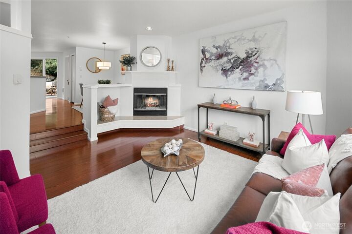 Property Photo:  19649  15th Avenue NE  WA 98155 