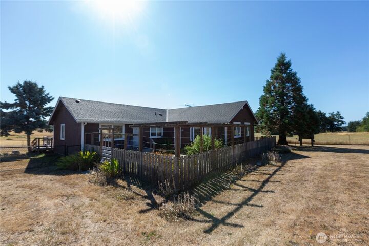 Property Photo:  549  Davis Bay Road  WA 98261 