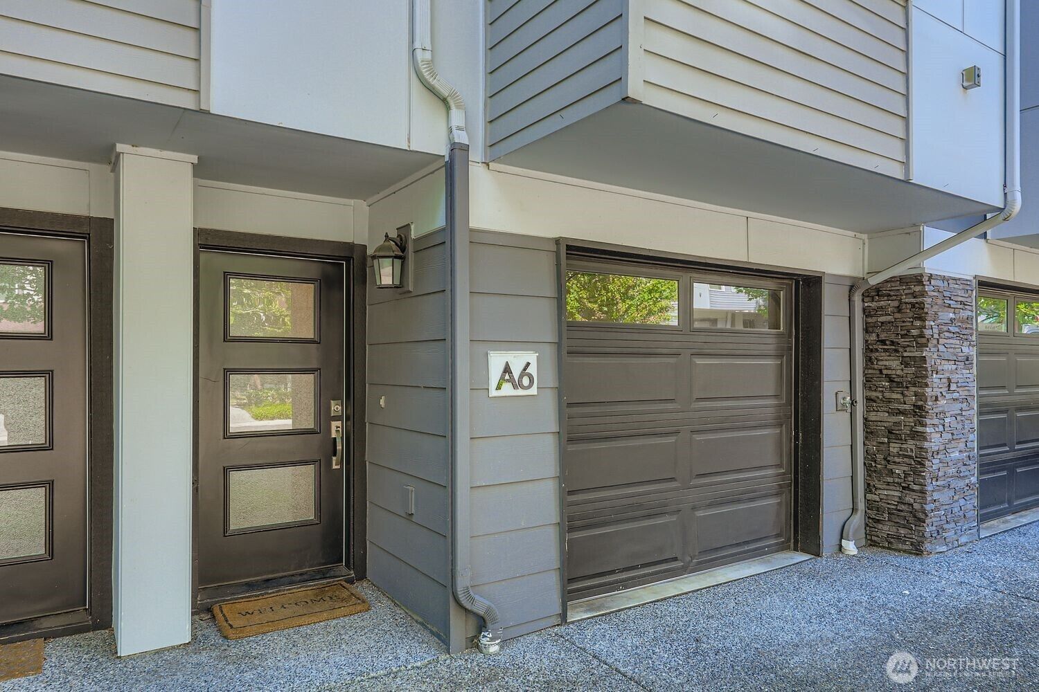 Property Photo:  15720  Meadow Road A6  WA 98087