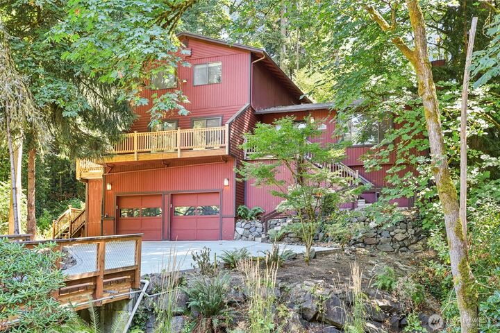 19708  35 Avenue NE  Lake Forest Park WA 98155 photo
