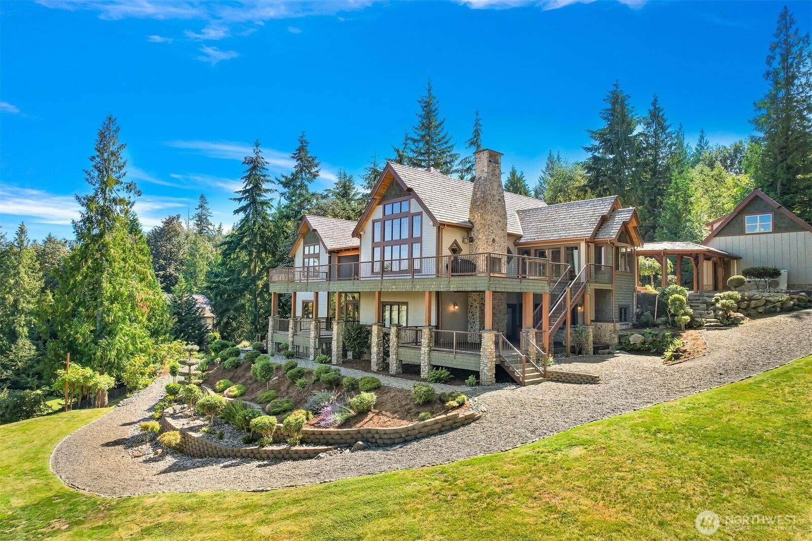 Property Photo: 991 Lakeview Street WA 98229