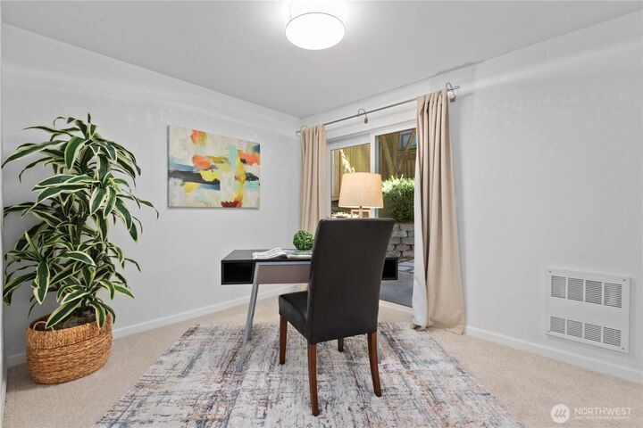 Property Photo:  3806  Interlake Avenue N B  WA 98103 