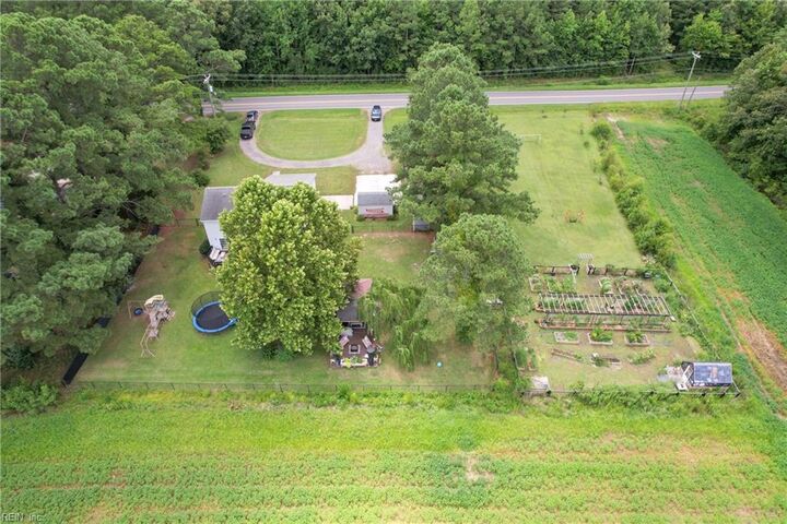 Property Photo: 579 Tulls Creek Rd NC 27958
