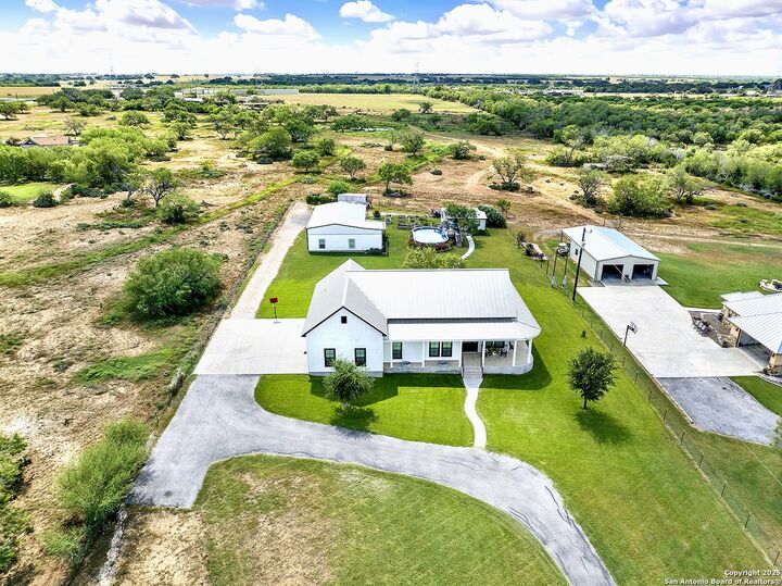 Property Photo: 149 County Road 256 TX 78114