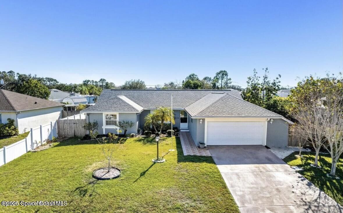 Property Photo:  1060 Hosbine Street SE  FL 32909 