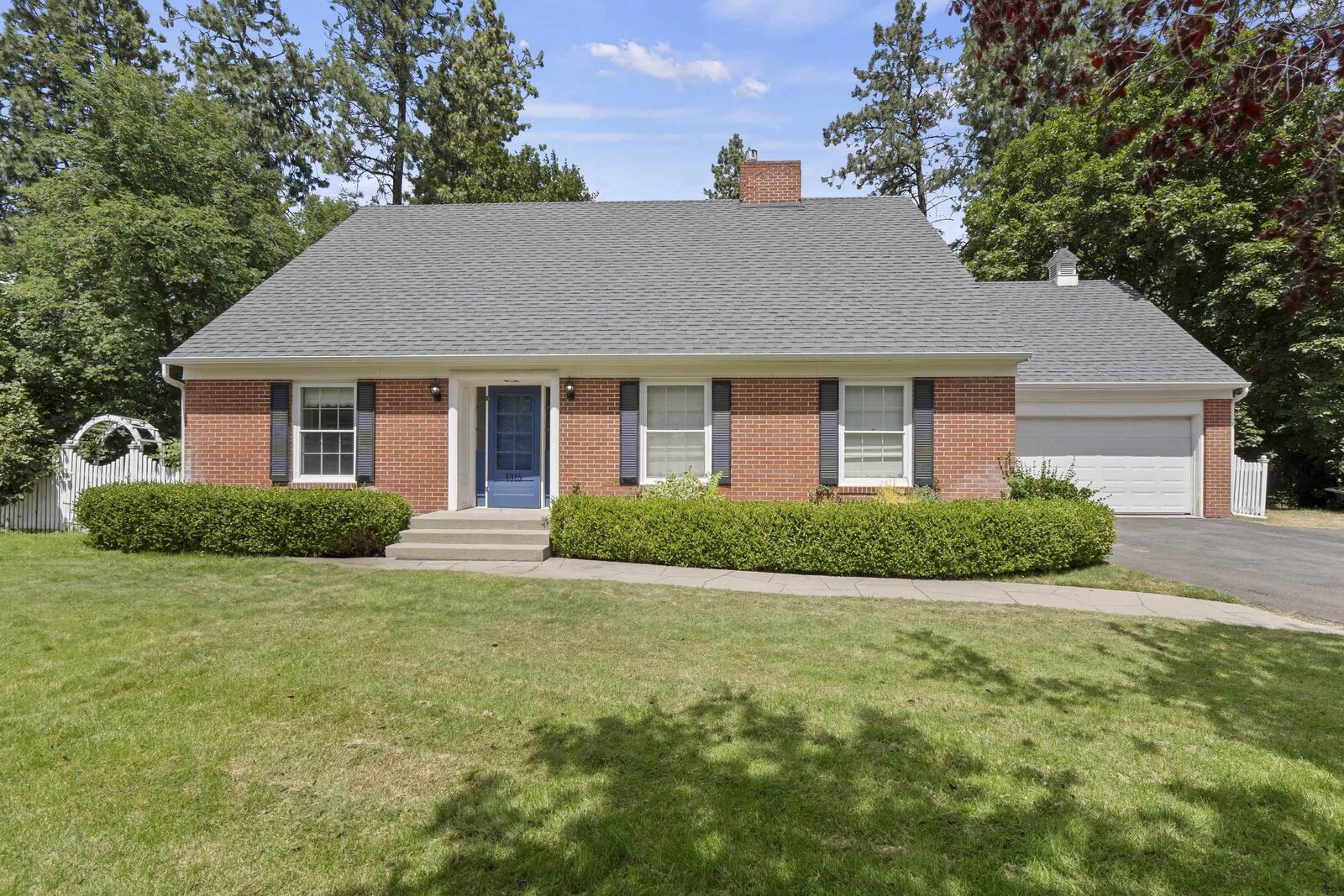 Property Photo:  1315 E Rockwood Blvd  WA 99203 