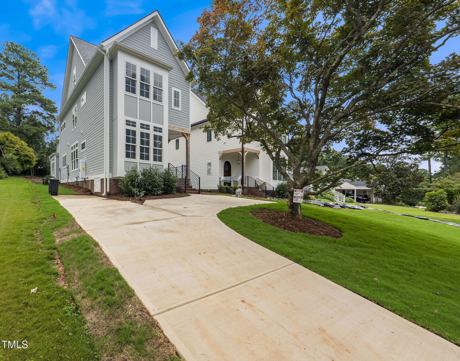 Property Photo:  1332 Duplin Road  NC 27607 