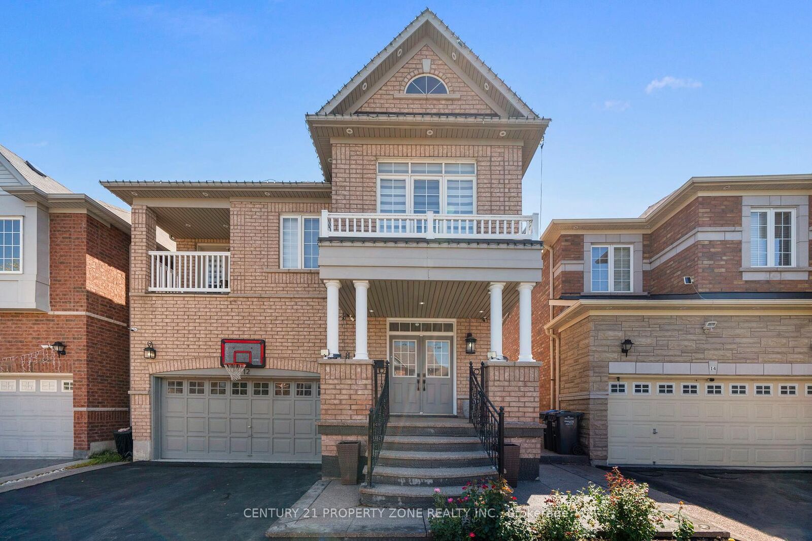 Property Photo: 12 Ledgerock Road ON L6P 2L7