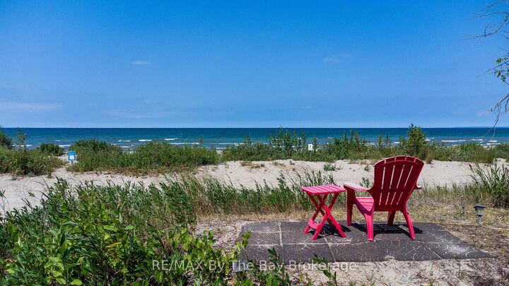 Property Photo:  342 Coastline Drive  ON L9Z 2M4 