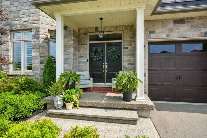 Property Photo:  103 Lampman Drive  ON L3M 0E7 