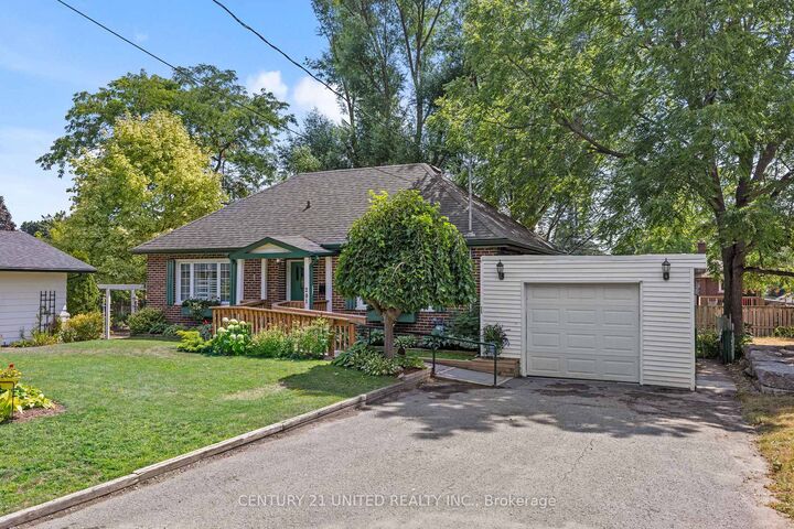 Property Photo:  291 Sunset Boulevard  ON K9H 5L2 