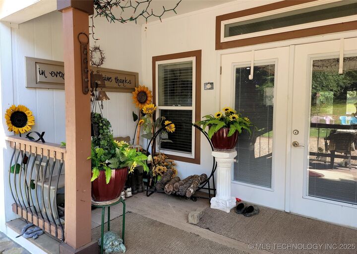 Property Photo:  112045 S 4630 Road  OK 74936 