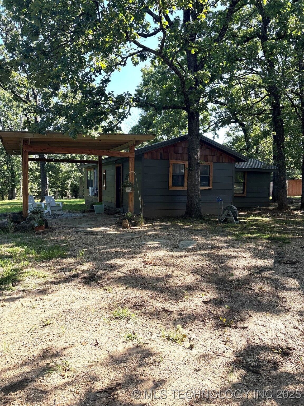 Property Photo: 443137 E 978th Road OK 74435