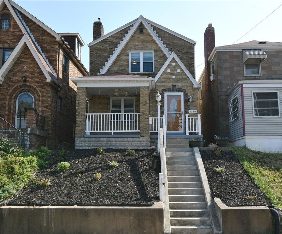 Property Photo:  1580 Cumberland St  PA 15205 