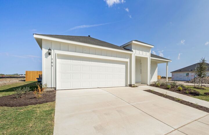 Property Photo:  105 Lindheimer Lane  TX 78666 