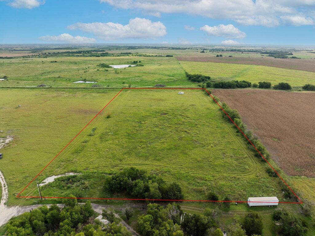 Property Photo:  5275 Cr 424 Road  TX 76578 