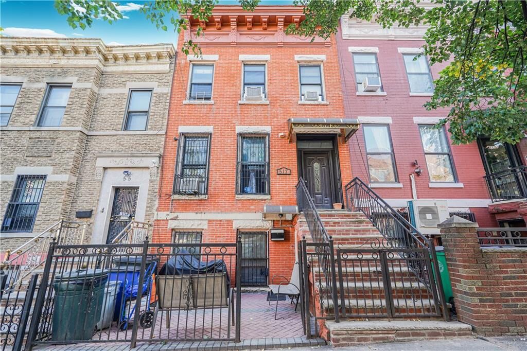 Property Photo:  517 40th Street  NY 11232 