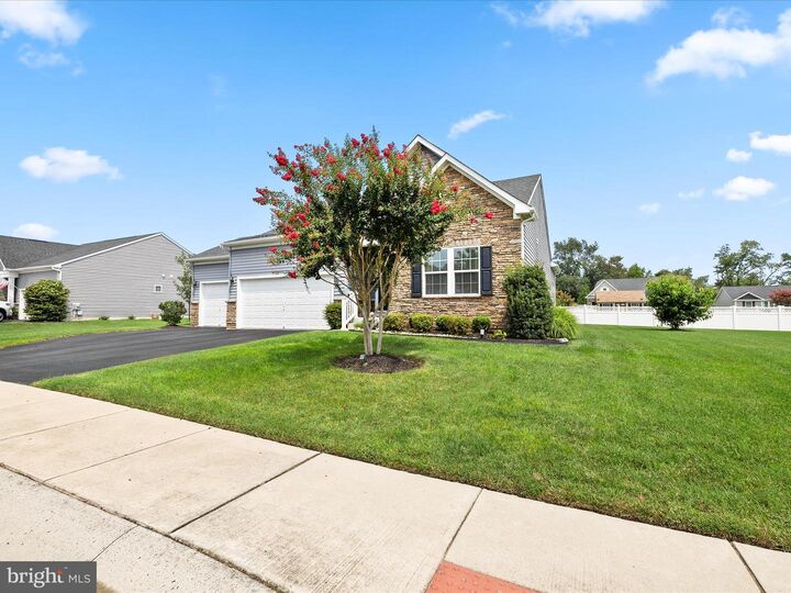 Property Photo:  5613 Camberly Drive  DE 19963 