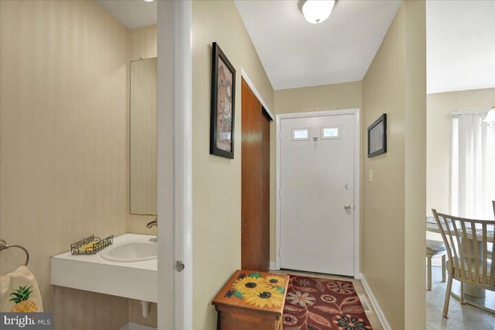 Property Photo:  198 Oakmont Court  PA 19607 