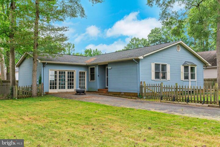Property Photo: 128 7th Street VA 22443