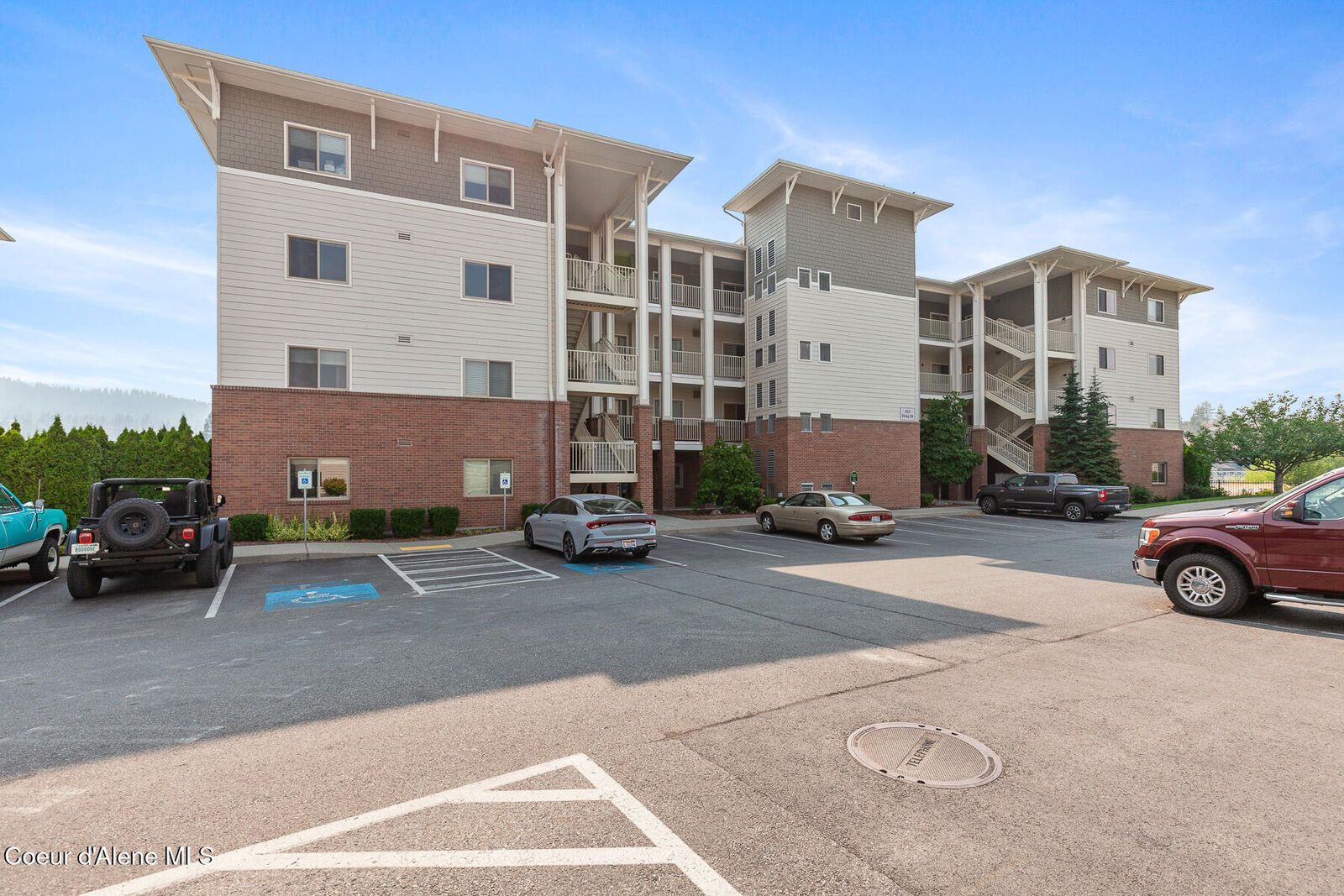 Property Photo:  355 W Waterside Dr #103  ID 83854 